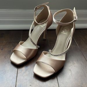 NWT- Le Chateau Blush Satin Heels with Crystals